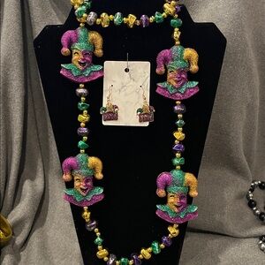 💕 2/$15 Mardi Gras Glitter Jester Necklace & earrings